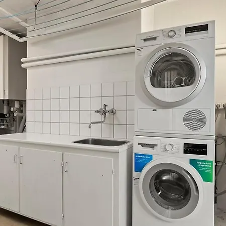 Villa One Floor With 6 And 2 Baths In